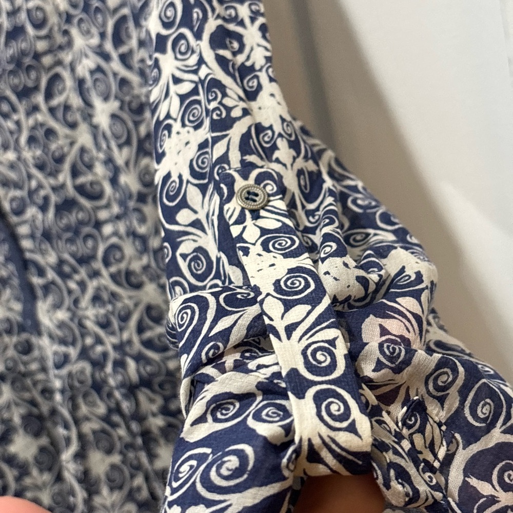 Anthropologie
Maeve Abella Pintuck Blue
Print Blouse - Picture 6 of 8